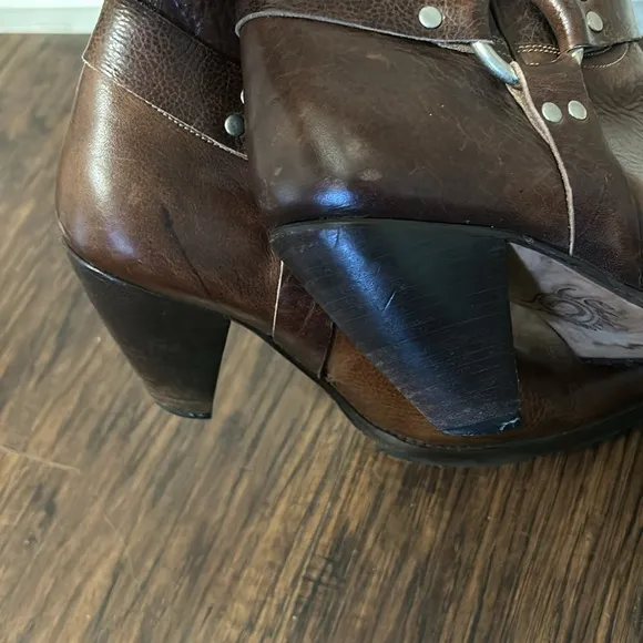 Lucchese Charlie Horse Harness Heeled Boots 8