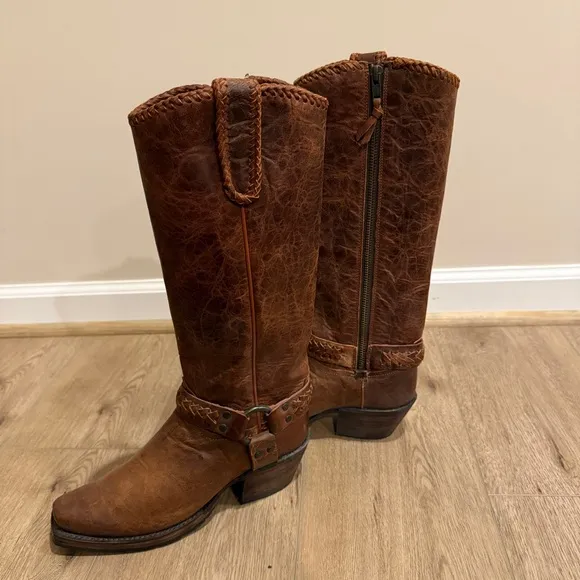 Lucchese Women's Honey Harness Square Toe Boots