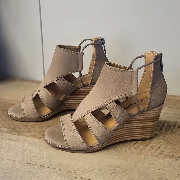 Lucky Brand Taupe Wedge Sandals Never Worn