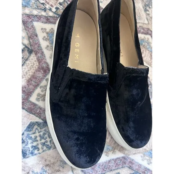 M. Gemi Black Velvet Slip On Womens Sz 5.5 Sneakers The Cerchio Made In Italy