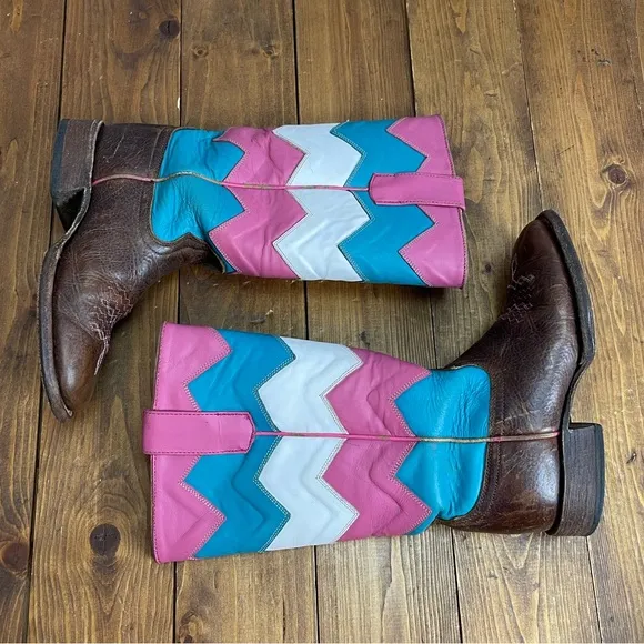 Macie Bean girls boots size 12 moves like zagger pink white and turquoise
