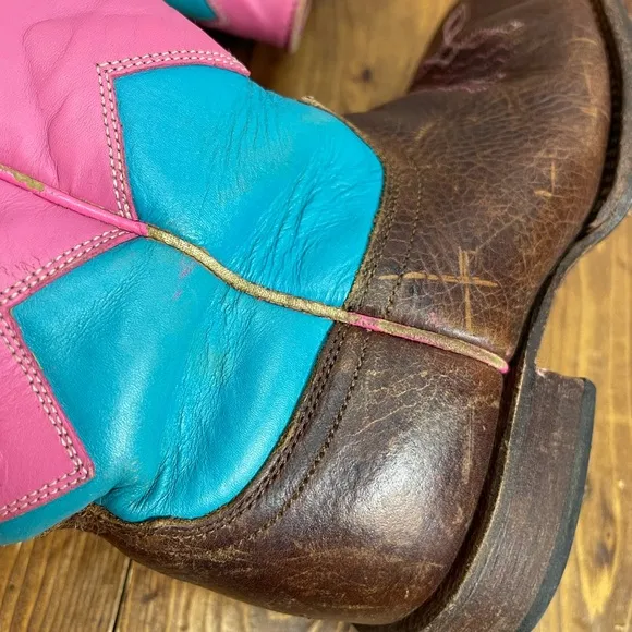 Macie Bean girls boots size 12 moves like zagger pink white and turquoise