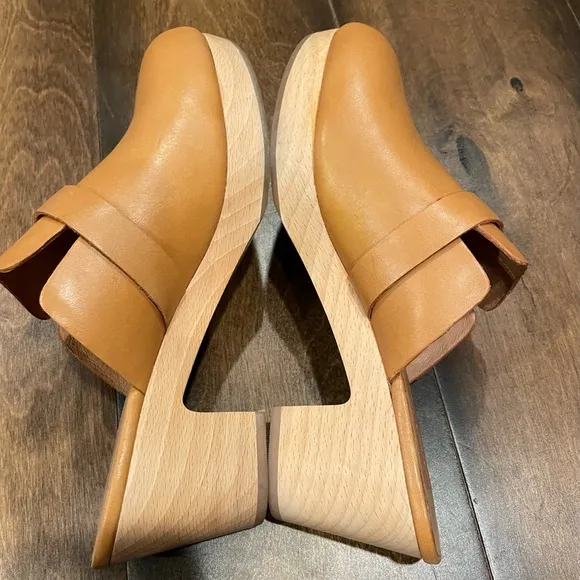 Madewell Monique Buckle Clog NWOT