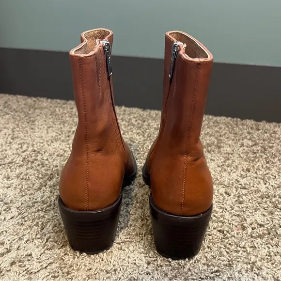 Madewell ‘The Darcy’ Ankle Boot in Warm Cinnamon, Size 6 1/2