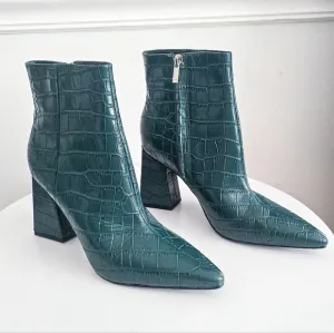 Marc Fisher Kulika green croc embosed pointed toe leather ankle boots