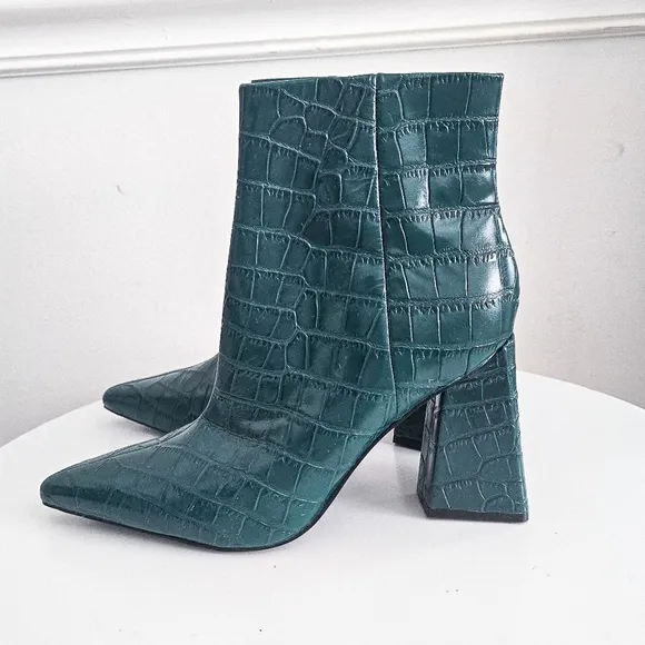 Marc Fisher Kulika green croc embosed pointed toe leather ankle boots