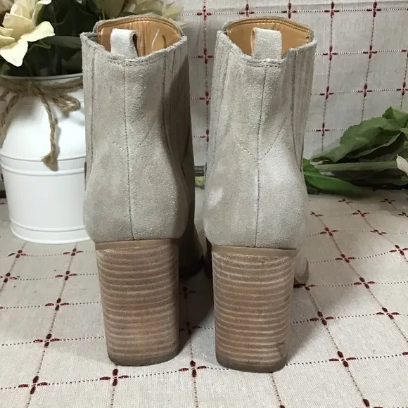 Marc Fisher LTD Oshay Tan Suede Pointed Toe Ankle Boots Size 7.5
