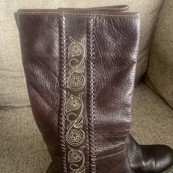 Matisse Brown Leather Boots Size 7.5