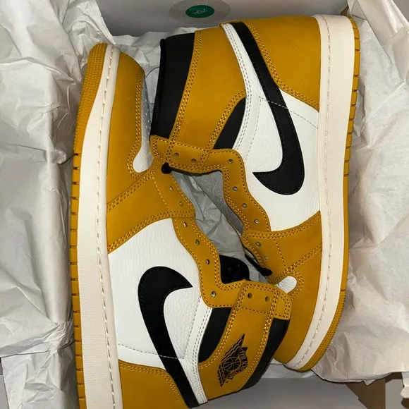 Men's Air Jordan 1 “Yellow Ochre” Size 10.5