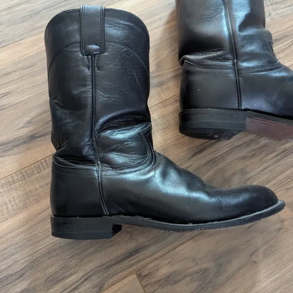 Mens Black Justin Leather Boots Size 8. Black Leather Western Boots In A Mens 8.