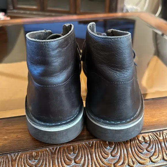 Men’s Clark’s Bushacre 2 Chucca Boots. Size 9.5