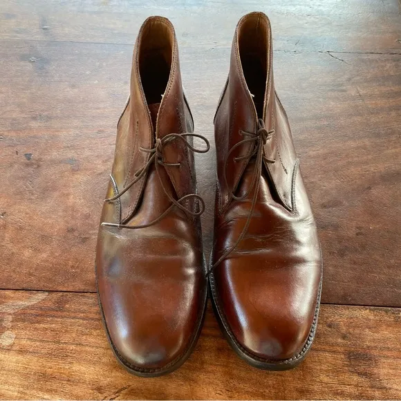 Men's Clarks Chocolate Brown Leather Chukka Boots Size 10.5