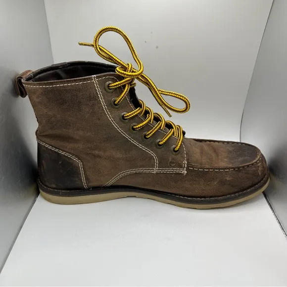 Men’s Crevo Buck Leather Boots Size 9.5