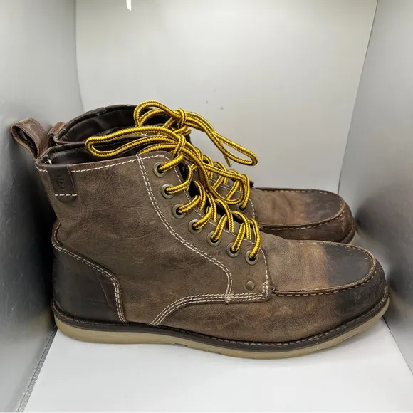 Men’s Crevo Buck Leather Boots Size 9.5
