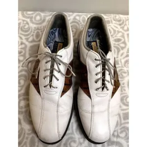 Men's FootJoy VersaLuxe Size 9M Spikeless Leather Golf Shoes Model: 53570 J3P