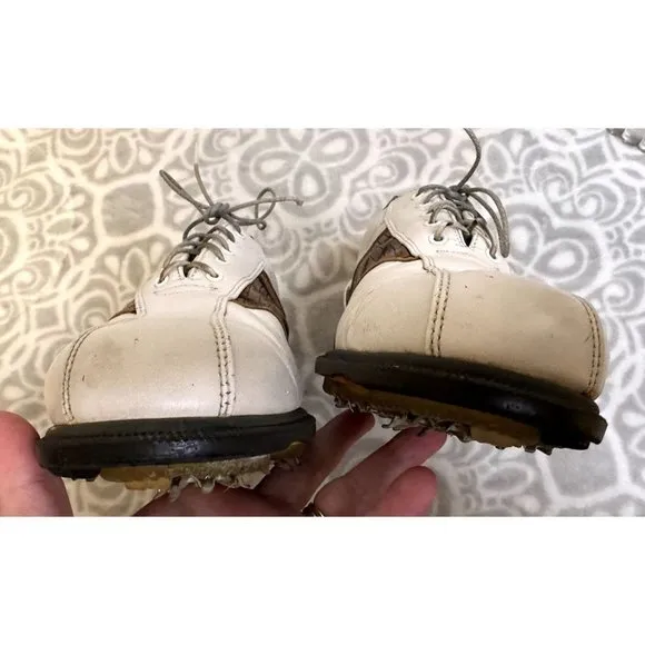 Men's FootJoy VersaLuxe Size 9M Spikeless Leather Golf Shoes Model: 53570 J3P
