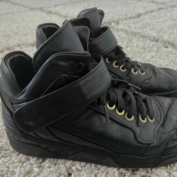 Men’s Givenchy Black Leather High Top Sneakers