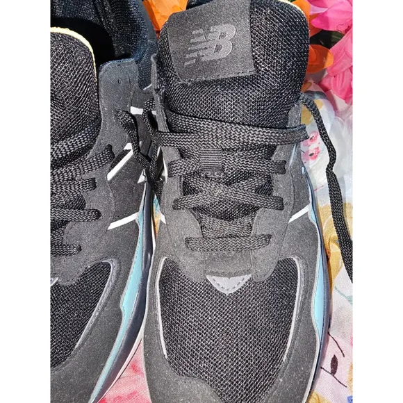 Men's New Balance Sneakers Black Size