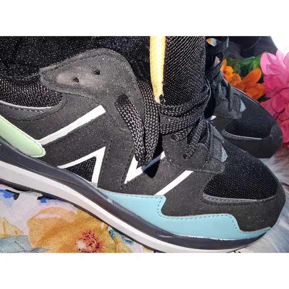 Men's New Balance Sneakers Black Size