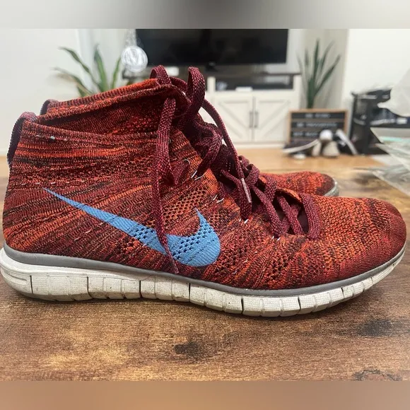 Men’s Nike High Top Flyknit Chukka
