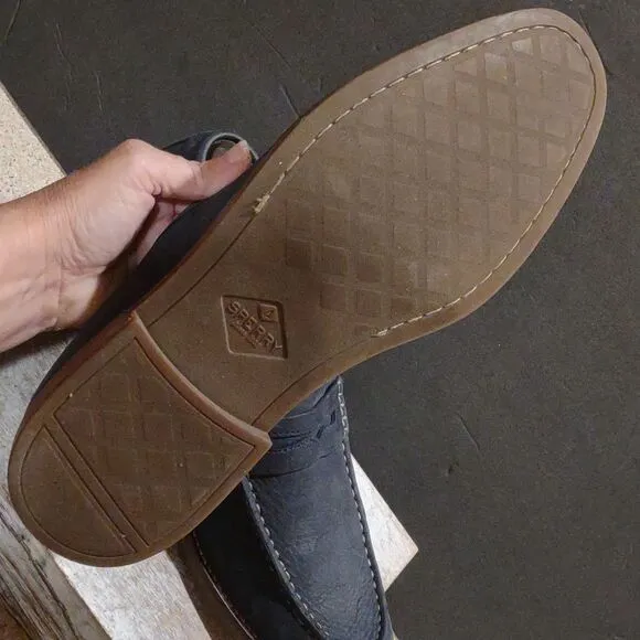 Men's Sperry  Suede Shoes Size 10.   M1