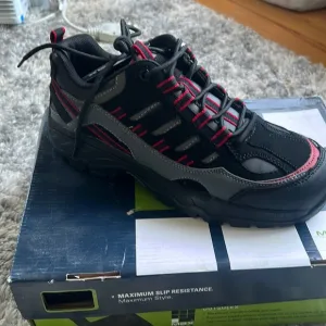 Men's SR Max Work Shoes
