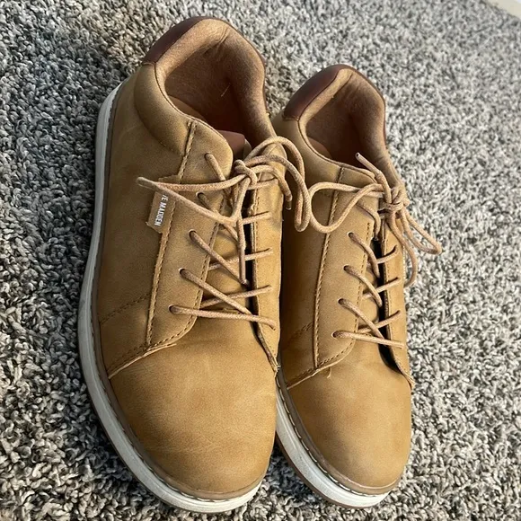 Mens Steve Madden shoes size 6