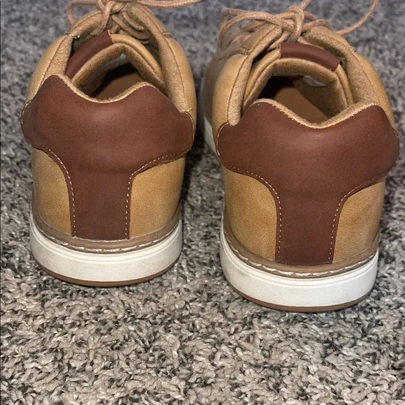 Mens Steve Madden shoes size 6