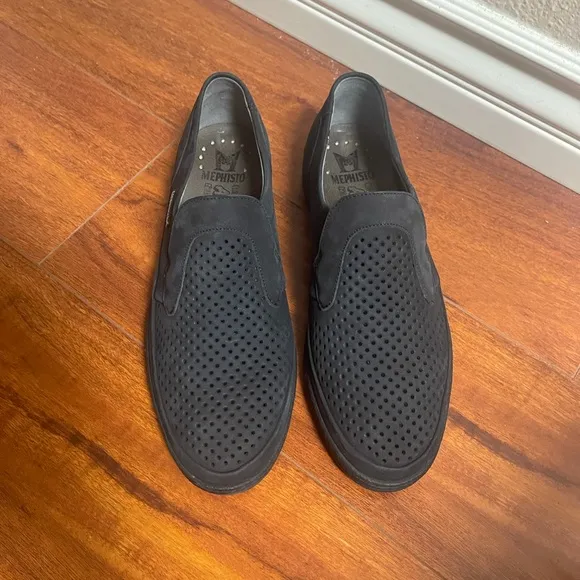 MEPHISTO DAMIEN Perforated Suede loafers slip on