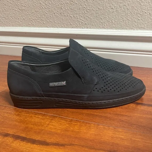 MEPHISTO DAMIEN Perforated Suede loafers slip on