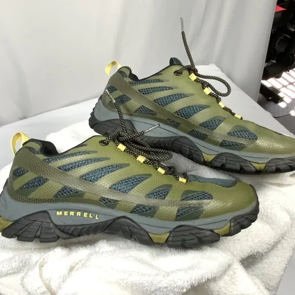Merrell Men's Moab Edge 2 Hiking Shoes - Size 10.5