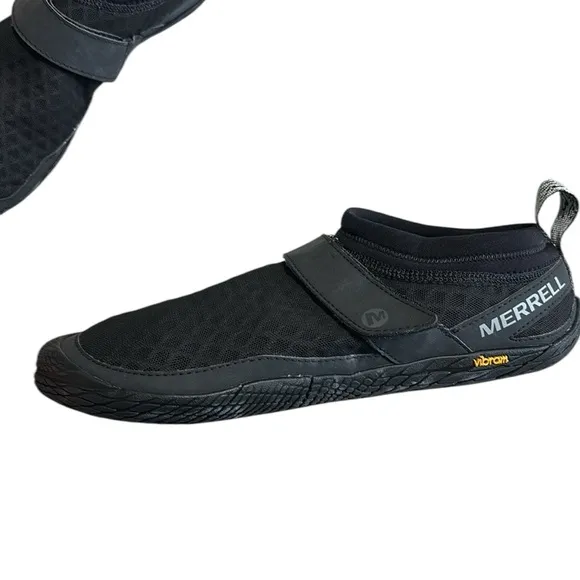 Merrell NWOBOX Hydro Glove Water Shoe in Black Slip-On Vibram Wavegrip Size 9