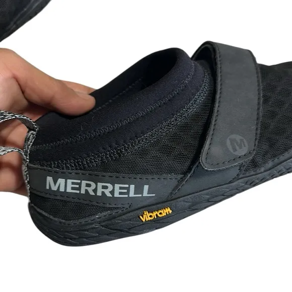 Merrell NWOBOX Hydro Glove Water Shoe in Black Slip-On Vibram Wavegrip Size 9