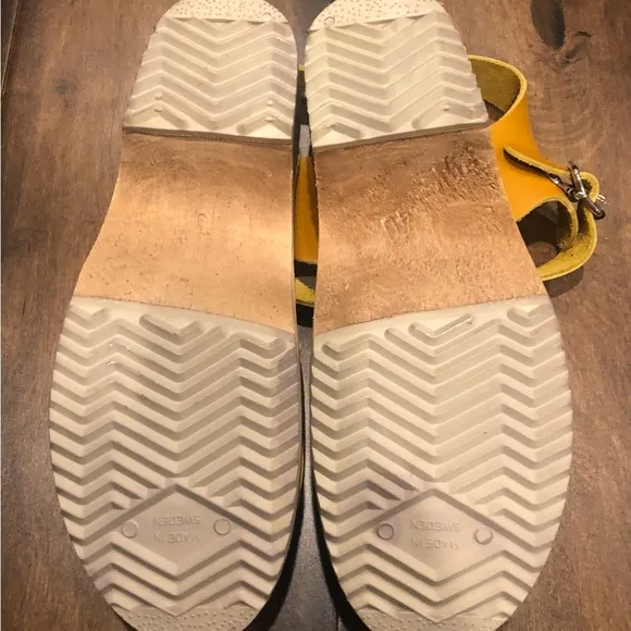 MIA “Anja “ clogs / sandals NWOT