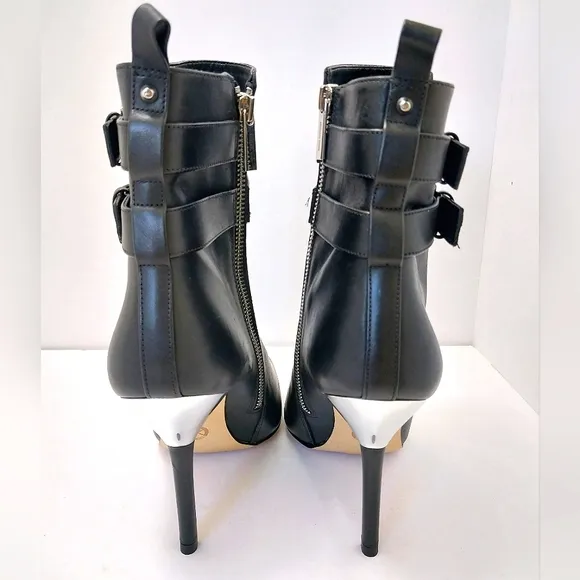 Michael Kors Amal Ankle Booties, NEW, Size 11‎