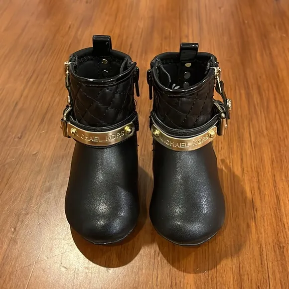 Michael Kors Baby Kendra 2 Crib Booties boots shoes new Girls Infant Size 1