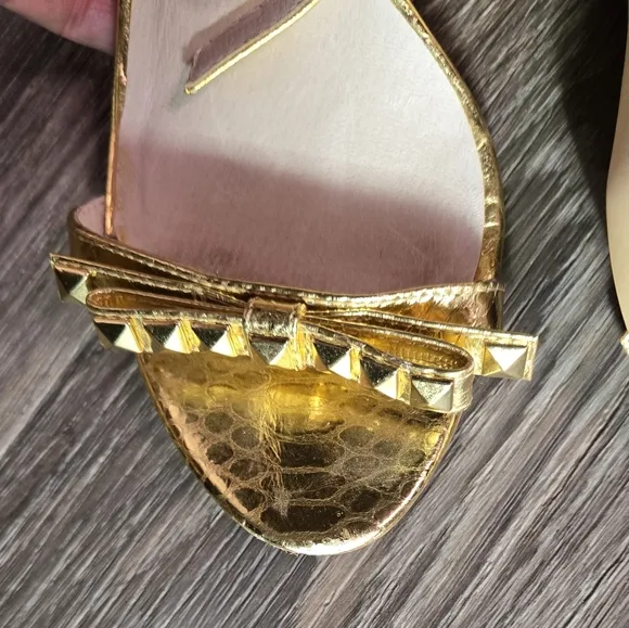 Michael Kors Gold Women's Sandals sz8M