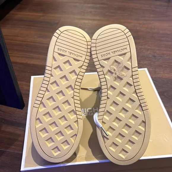 Michael Kors NWT Matson Color block logo High-Top Sneakers