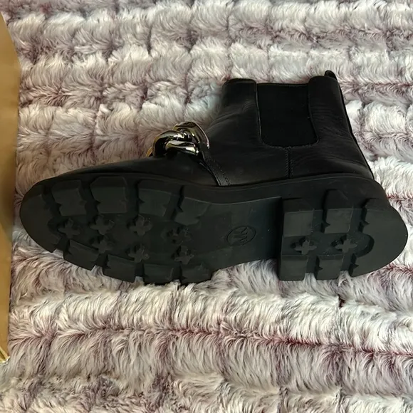 Michael Kors Scarlett Leather Boots size 5