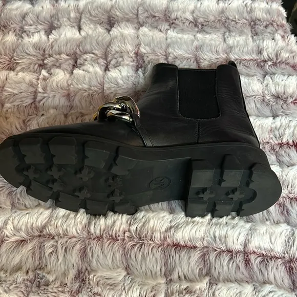 Michael Kors Scarlett Leather Boots size 5
