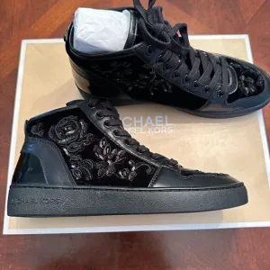 Michael Kors willingly high top floral sneakers size 6, black