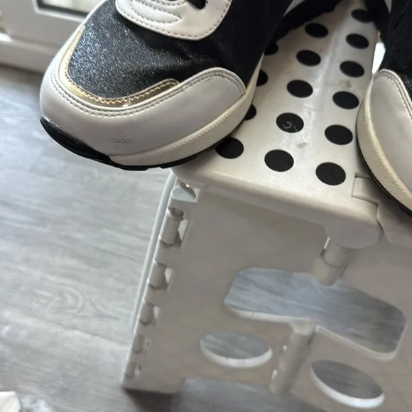 Michael Kor’s Women Trainer Wedge Sneakers Black White Gold Platform size 9.5