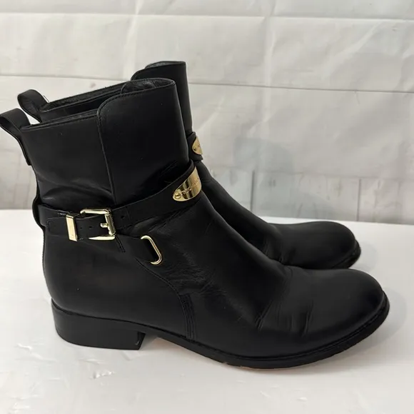 MICHAEL Michael Kors Size 8M Arley Black Strappy Leather Ankle Boots