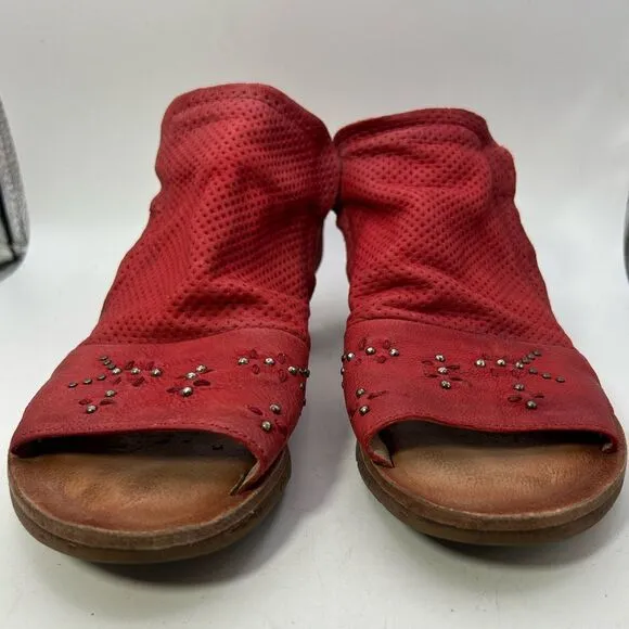 Miz Mooz womans Fifi shoes 37 us 6.5-7 red Leather Ankle-Strap Sandals suede