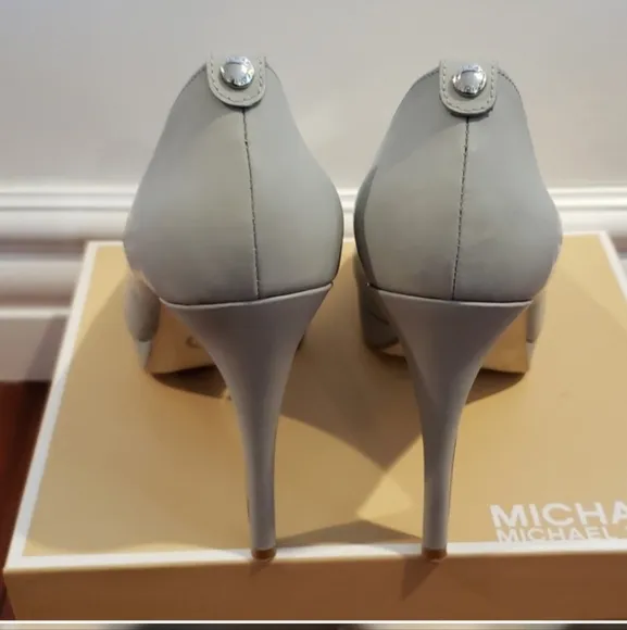 Mk shoes color stone