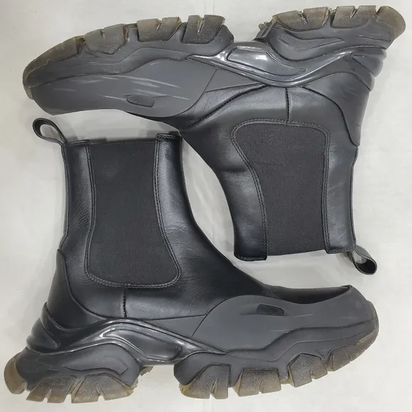 Moncler Genius Chelsea Boots size 40 US men's 7 women's 9 black leather lug sole