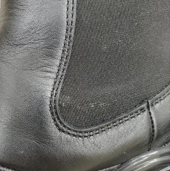 Moncler Genius Chelsea Boots size 40 US men's 7 women's 9 black leather lug sole
