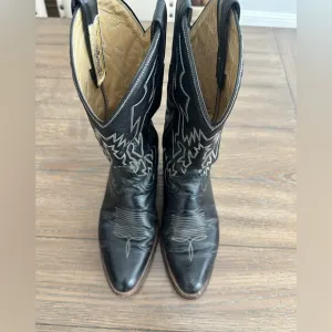 Montana Leather Boots Size 8 1/2