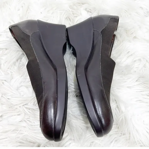 Munro Kayla Brown leather stretch walking wedge 9N