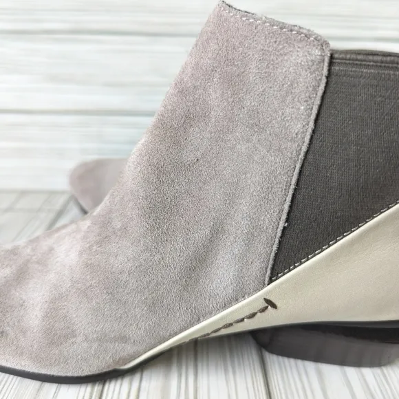 Naked Feet Suede and Leather Booties with Stacked Heel in Gray and Cream Size 6